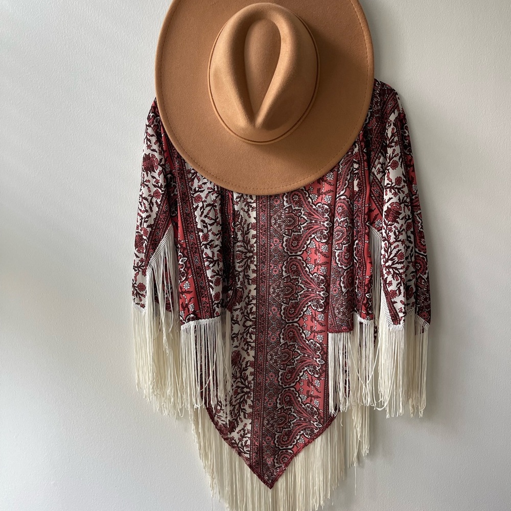 Charlotte Russe Festival Cardigan. Size: S